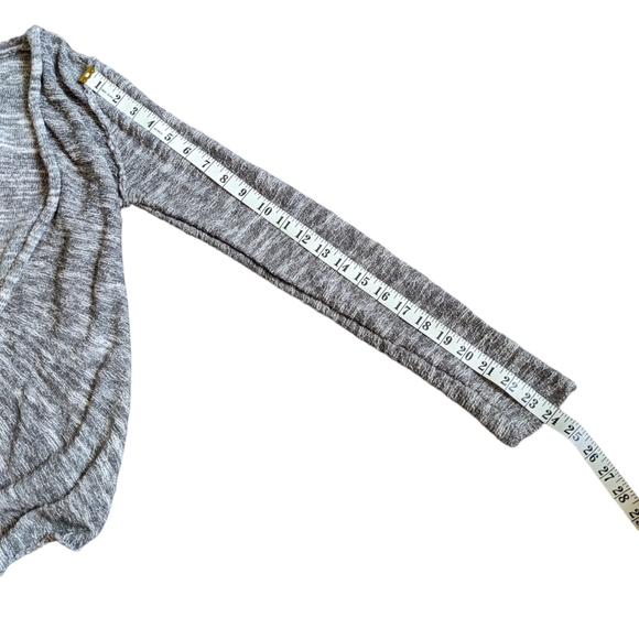 Free People Faux Wrap Knitted Low V-neck Light Sweater Women's Size Small Gray - Picture 4 of 9